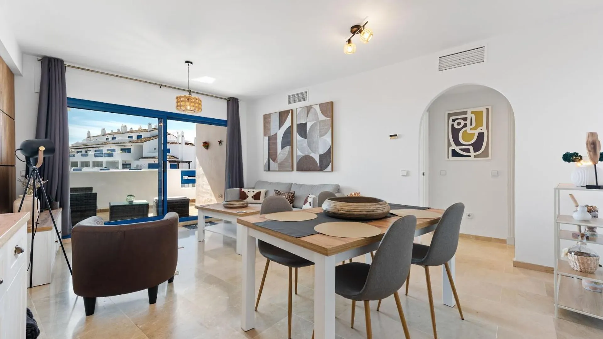 Duquesa Suites Seaview Manilva Apartment